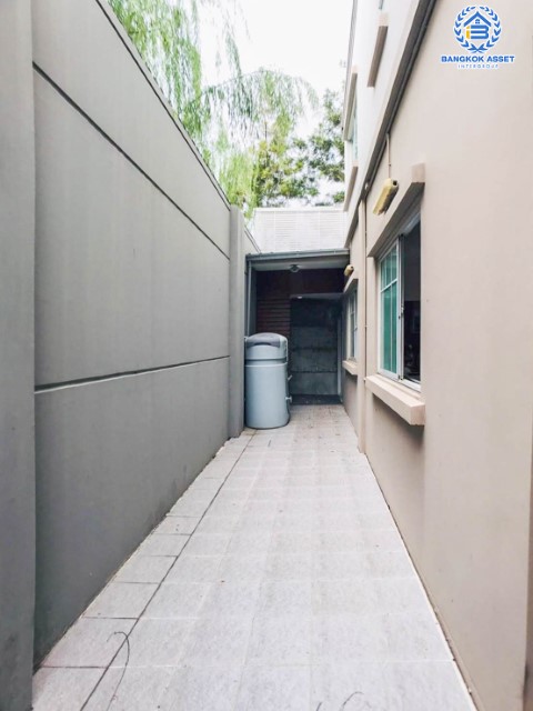 *****ทาวน์เฮ้าส์มือสองย่านกรุงเทพฯ ม.อินดี้ ศรีนครินทร์-ร่มเกล้า หลังมุม! จัดสรรคได้ทุกความสุข บนเนื้อที่มากสุดถึงเกือบ 35 ตร.ว. ฟังก์ชัน 3 ห้องนอน 3 ห้องน้ำ 2 ที่จอดรถ เป็นส่วนตัว วิวเปิดโล่ง บนทำเลใกล้สนามบินสุวรรณภูมิ, รถไฟฟ้าสายแอร์พอร์ตเรลลิงก์ "สถานีลาดกระบัง" และทางด่วน "มอเตอร์เวย์"